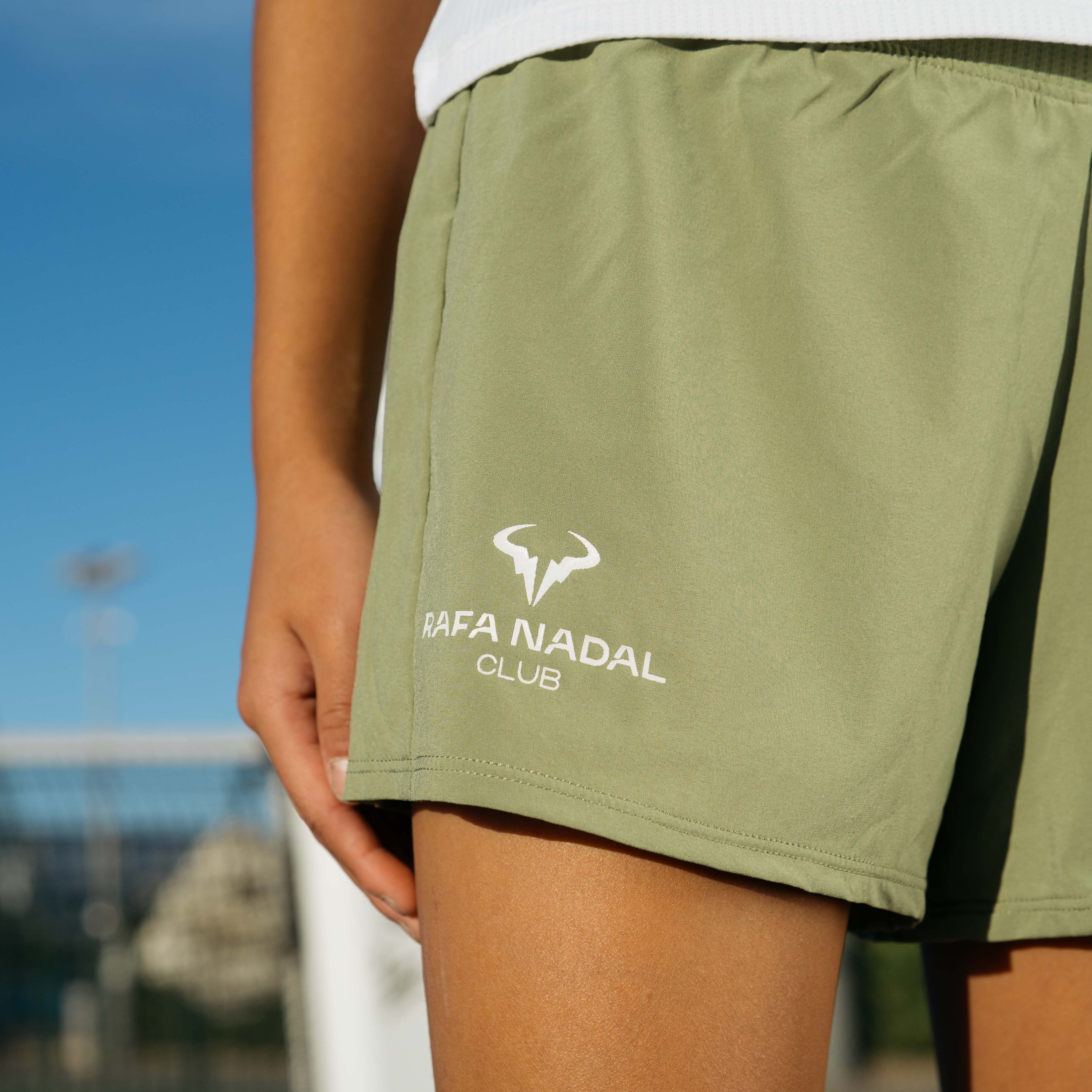 Pantalón corto verde Nike para niña