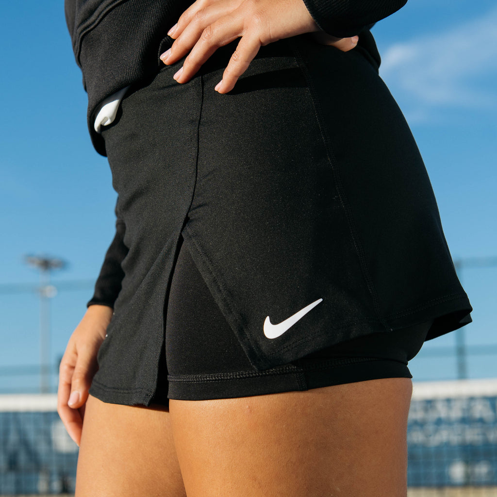 Falda negra Nike para mujer
