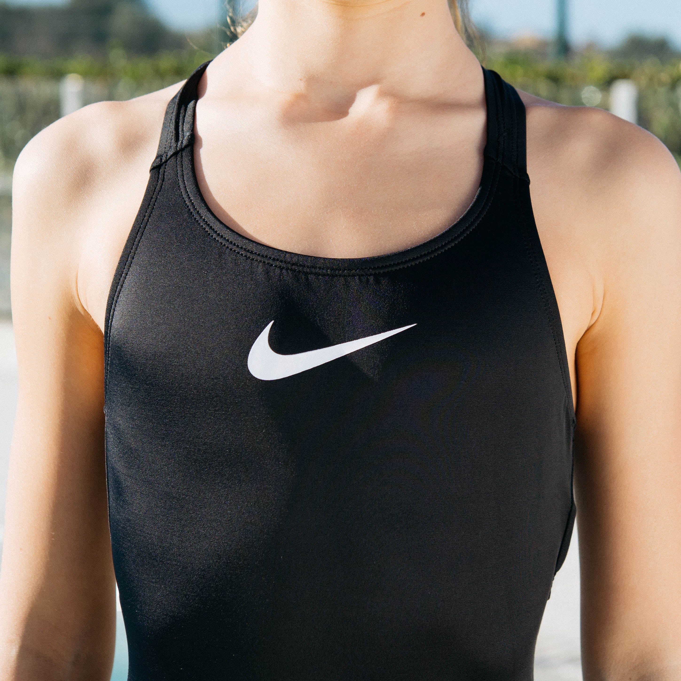 Bañador negro Nike de natación para niña